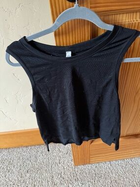 lululemon athletica Black Perforated Muscle Tee Crop